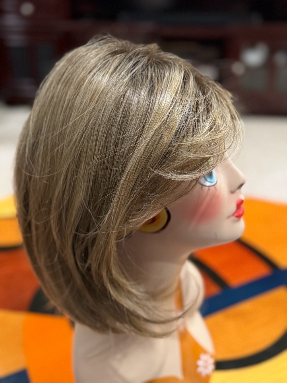 Jaclyn Smith Layered Synthetic Wig in Light Ash Blonde with Subtle Highlights